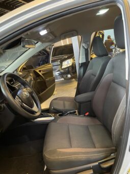 
										Toyota Corolla LE 2017 full									