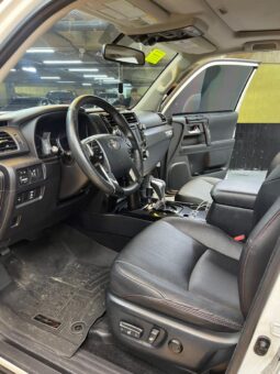 
										Toyota 4runner trd pro 2017 full									