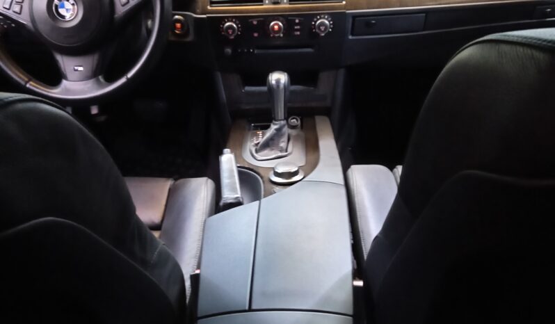 
								BMW 530i 2007 full									