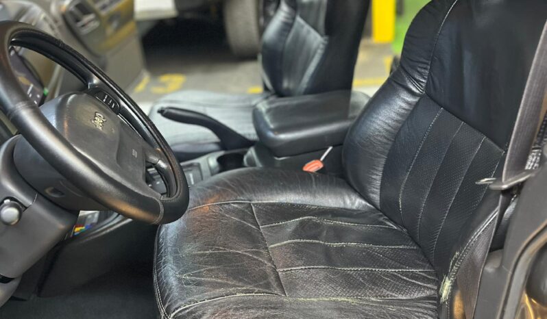 
								Jeep Laredo 2004 full									