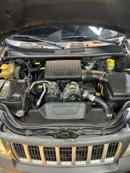 
										Jeep Laredo 2004 full									