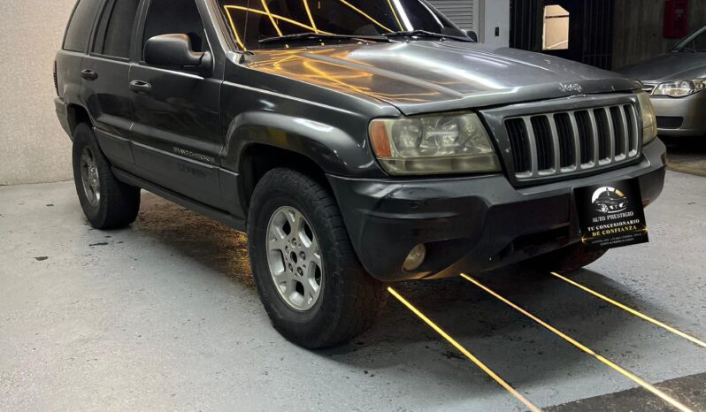 
								Jeep Laredo 2004 full									