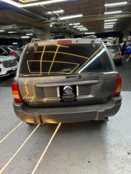 
										Jeep Laredo 2004 full									