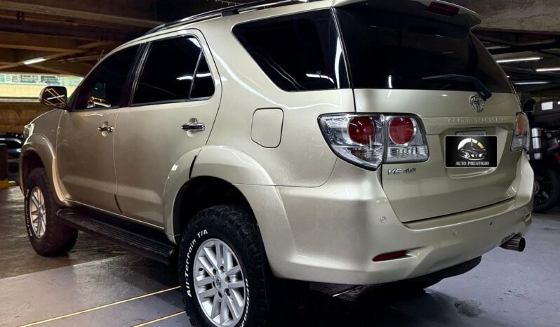 
								Toyota Fortuner 2012 full									