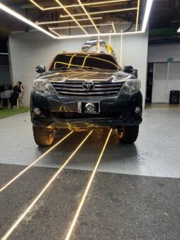 
										Toyota Fortuner 2012 full									