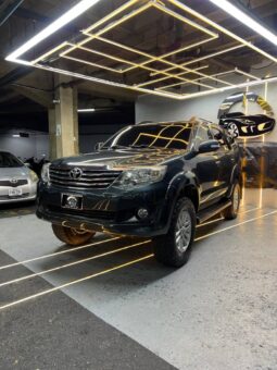 
										Toyota Fortuner 2012 full									
