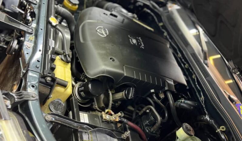 
								Toyota Fortuner 2012 full									