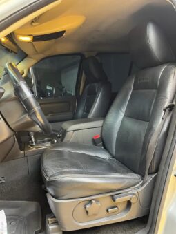 
										Ford Explorer 2010 full									