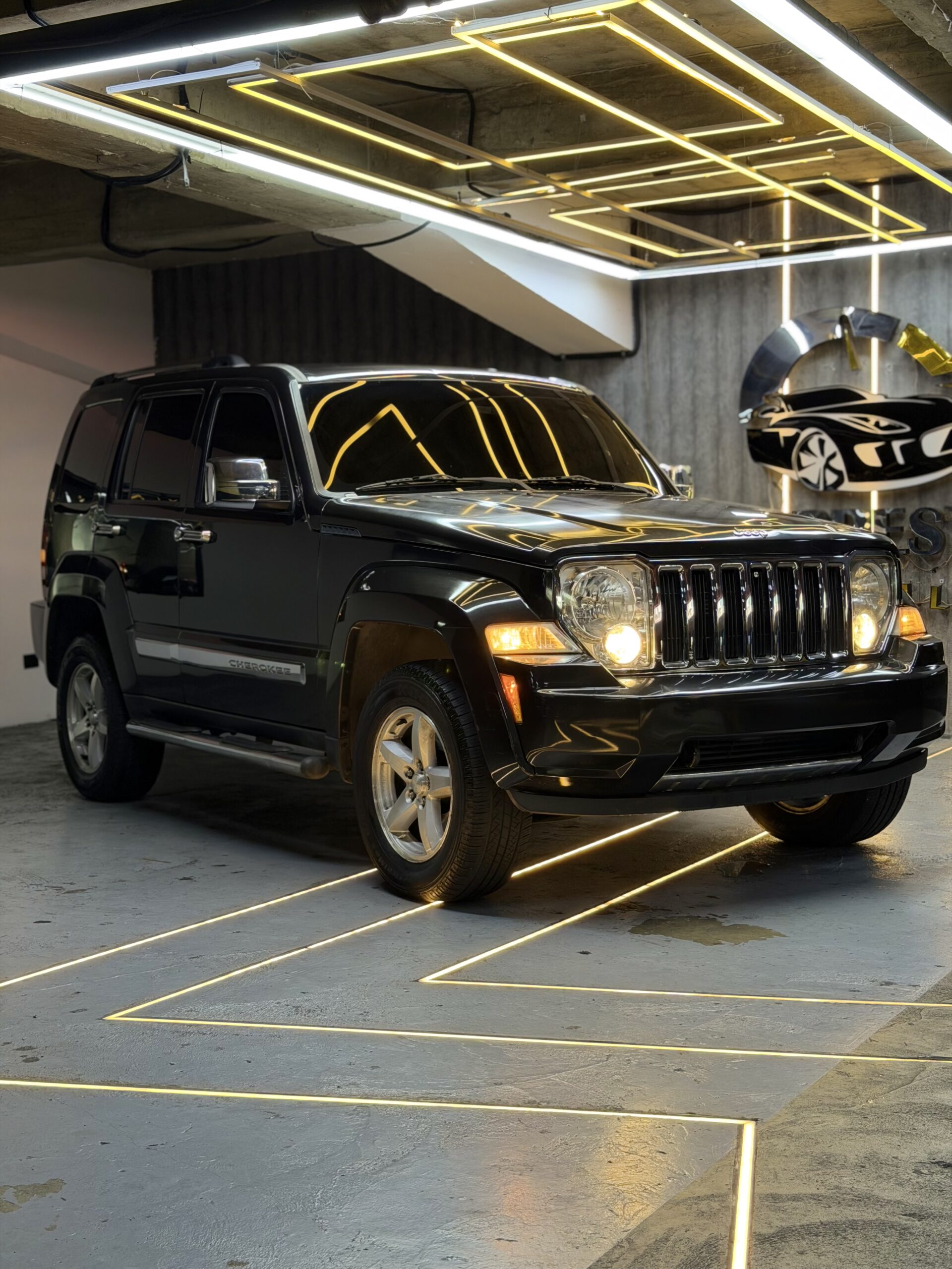 CHEROKEE kk 2011 4×4