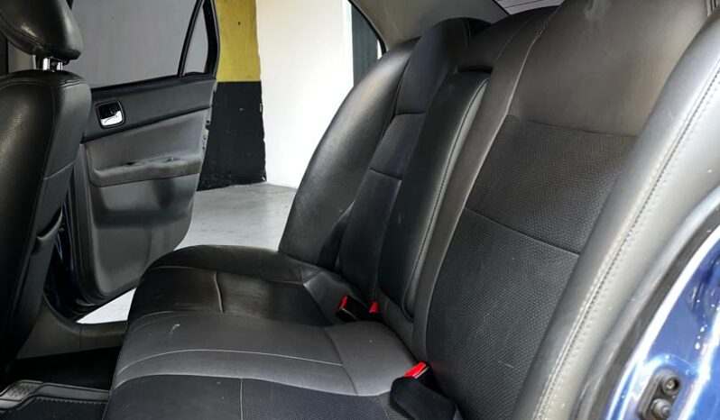 
								Mitsubishi Lancer Glx 2013 full									