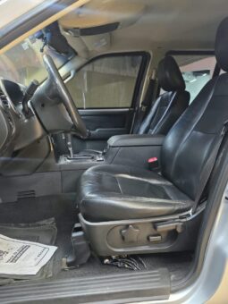 
										Ford Explorer 2011 full									