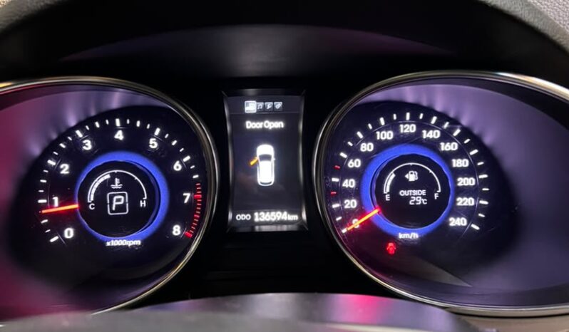 
								Hyundai Santa Fe 2013 3.3L full									